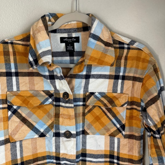 Anna Cai women’s flannel - Picture 2 of 5